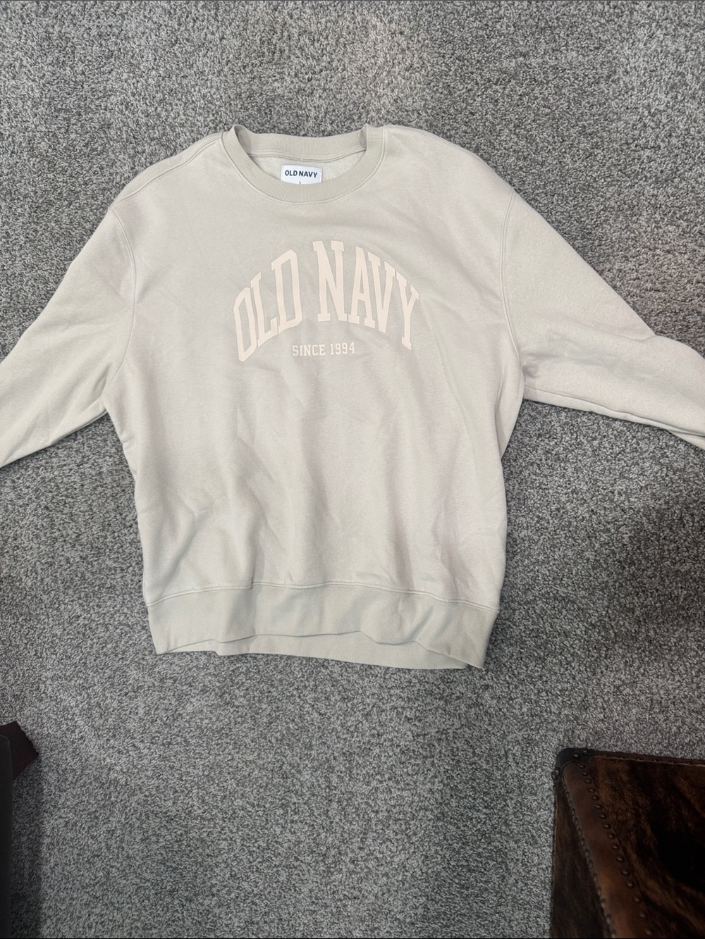 Old Navy Men's Crewneck Sweatshirt in Light Tan